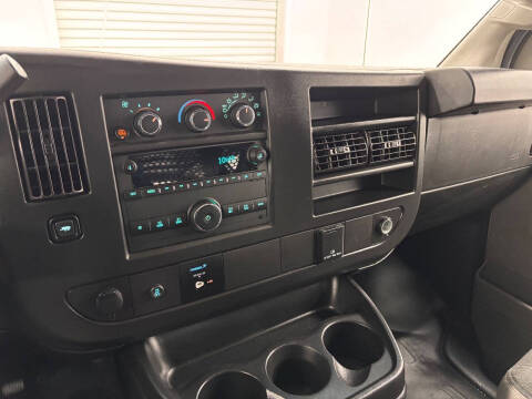 2023 Chevrolet Express 2500