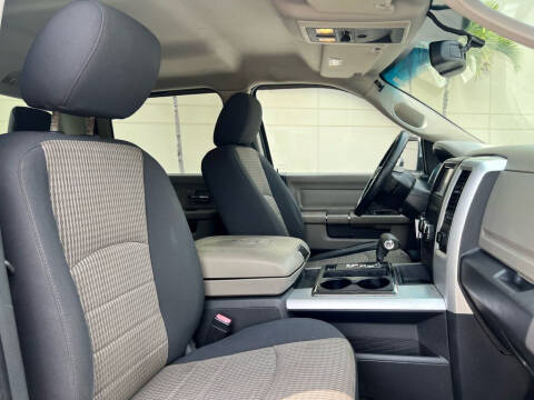 2012 RAM 1500 SLT