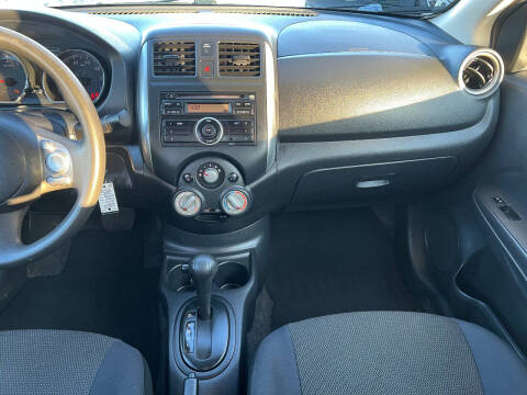 2012 Nissan Versa 1.6 SV