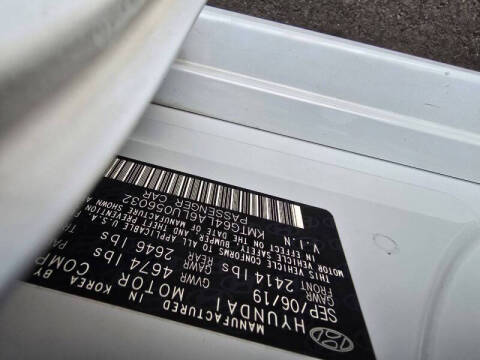 2020 Genesis G70 2.0T