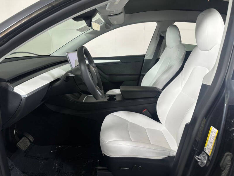 2025 Tesla Model Y Long Range