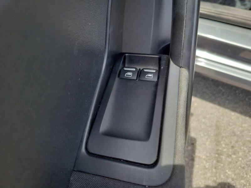 2019 Volkswagen Beetle 2.0T S