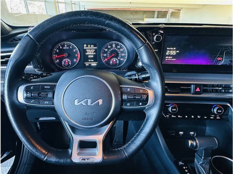 2023 Kia K5