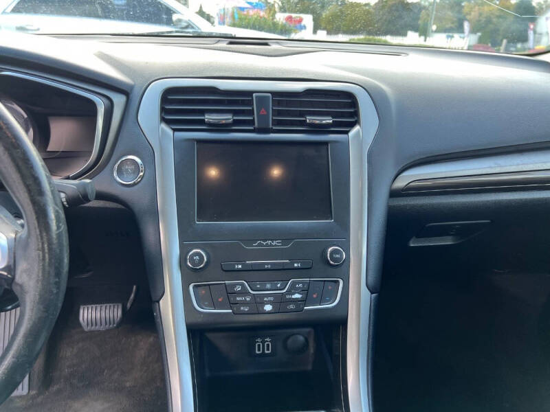 2019 Ford Fusion SEL