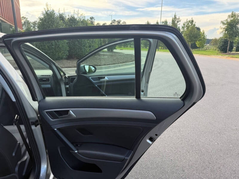 2015 Volkswagen Golf TSI S