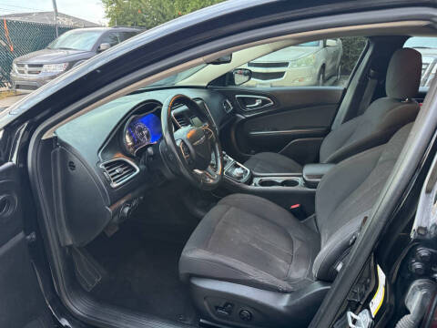 2015 Chrysler 200 Limited