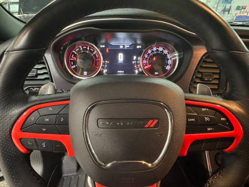 2018 Dodge Challenger 392 HEMI Scat Pack Shaker