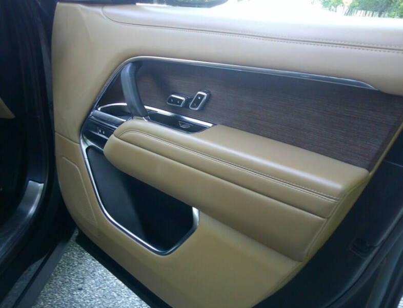 2023 Land Rover Range Rover P400 SE