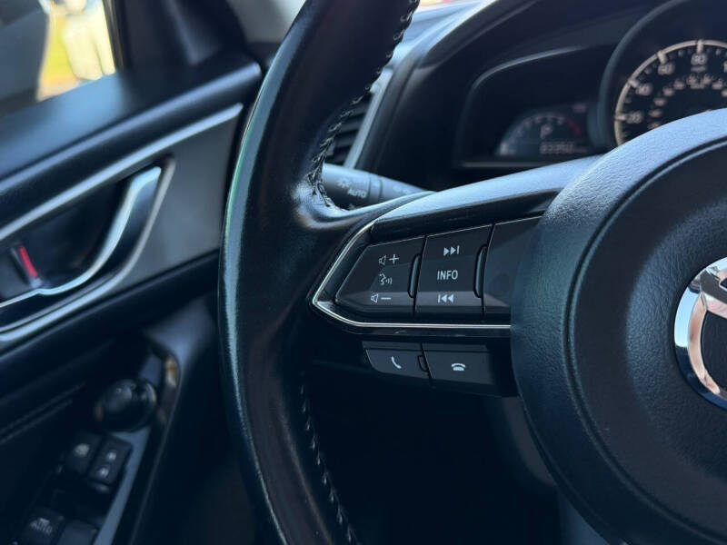 2018 Mazda MAZDA3 Touring