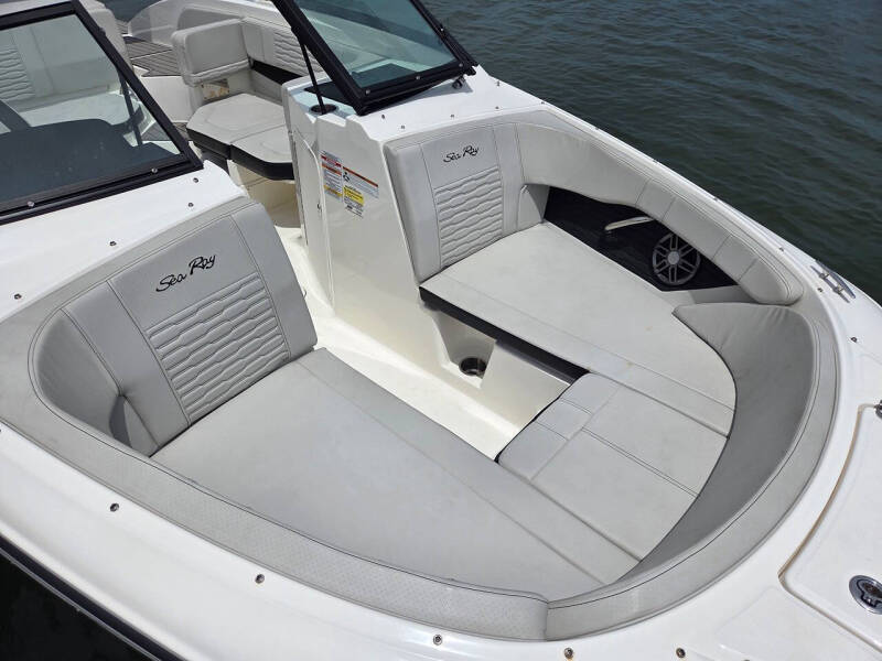2022 Sea Ray SPX 190