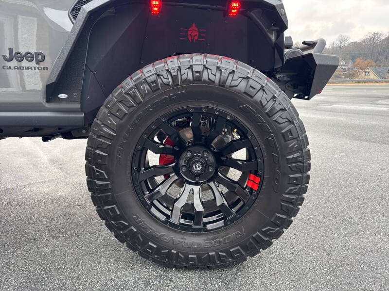 2021 Jeep Gladiator Willys