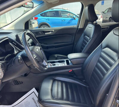 2021 Ford Edge