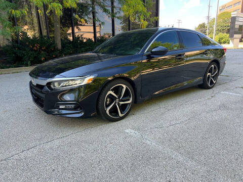 2018 Honda Accord for sale at TOP YIN MOTORS in Mount Prospect IL