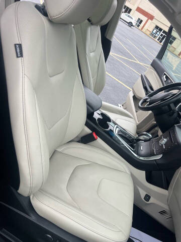 2017 Ford Edge Titanium