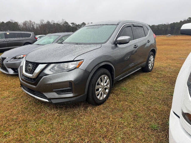 2018 Nissan Rogue S's photo