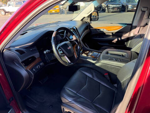 2017 Cadillac Escalade ESV Luxury