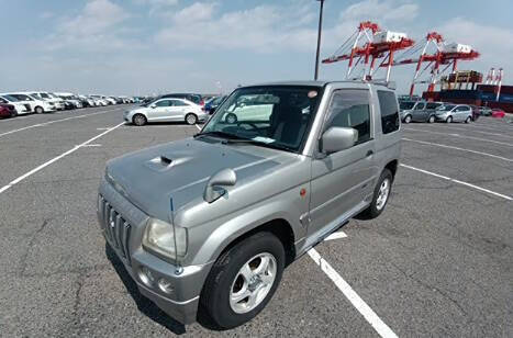2000 Mitsubishi Pajero Mini