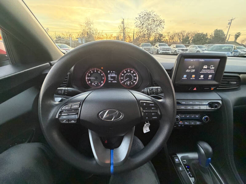 2019 Hyundai Veloster
