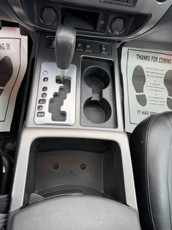 2011 Nissan Armada Platinum