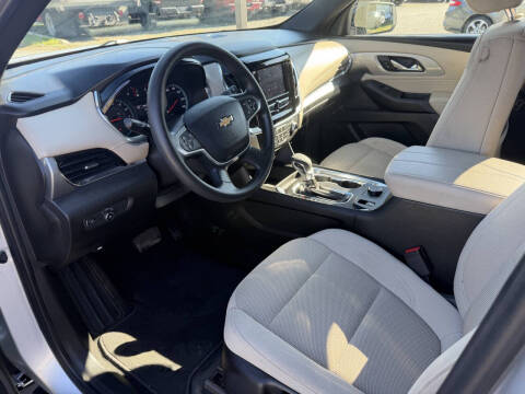 2022 Chevrolet Traverse LS