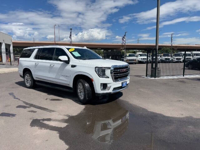 2023 GMC Yukon XL SLT