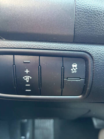 2017 Kia Forte5 LX