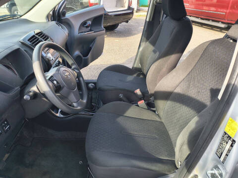 2010 Scion xD