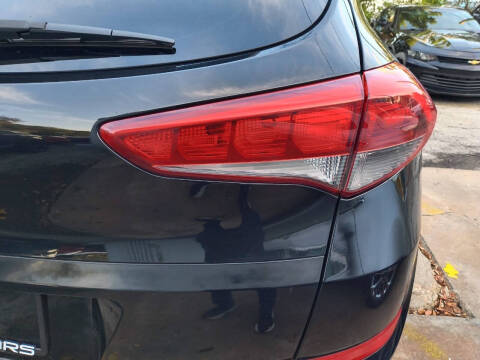 2017 Hyundai Tucson SE