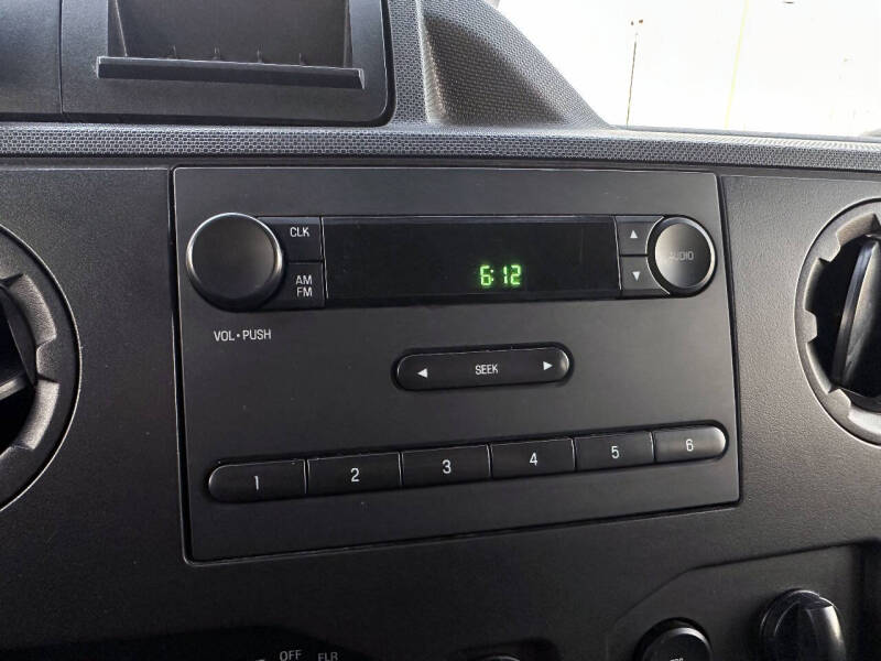 2014 Ford E-Series E-350 SD XL