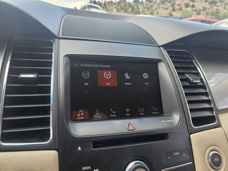 2016 Ford Taurus SEL