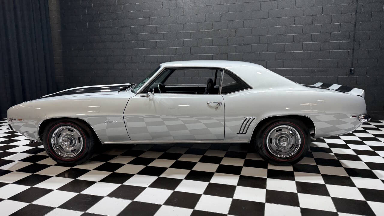 1969 Chevrolet Camaro 7