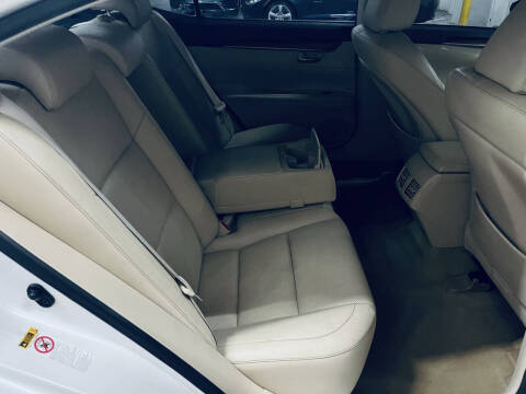 2015 Lexus ES 300h