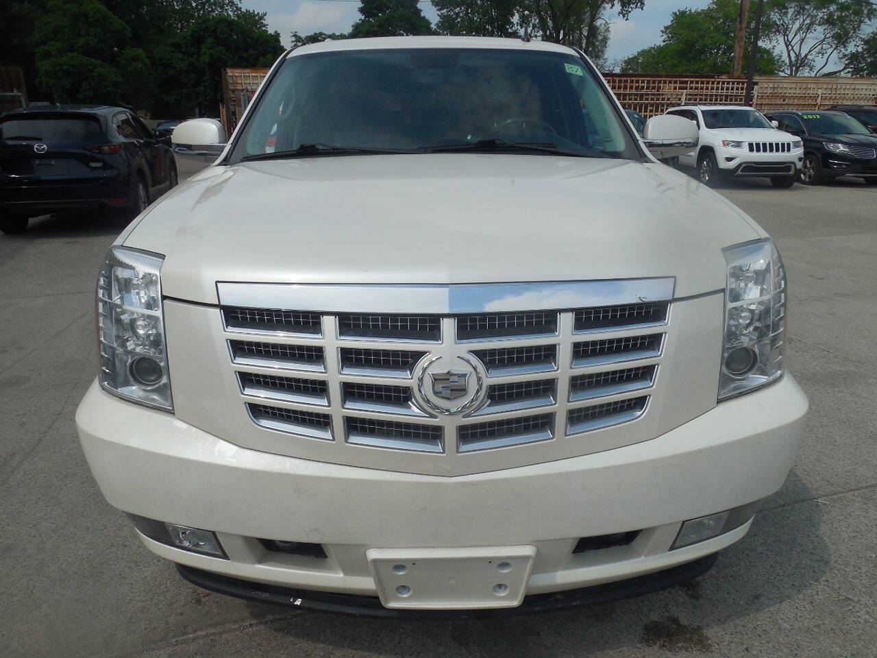 2011 Cadillac Escalade for sale at VIP Motor Sales in Hazel Park, MI