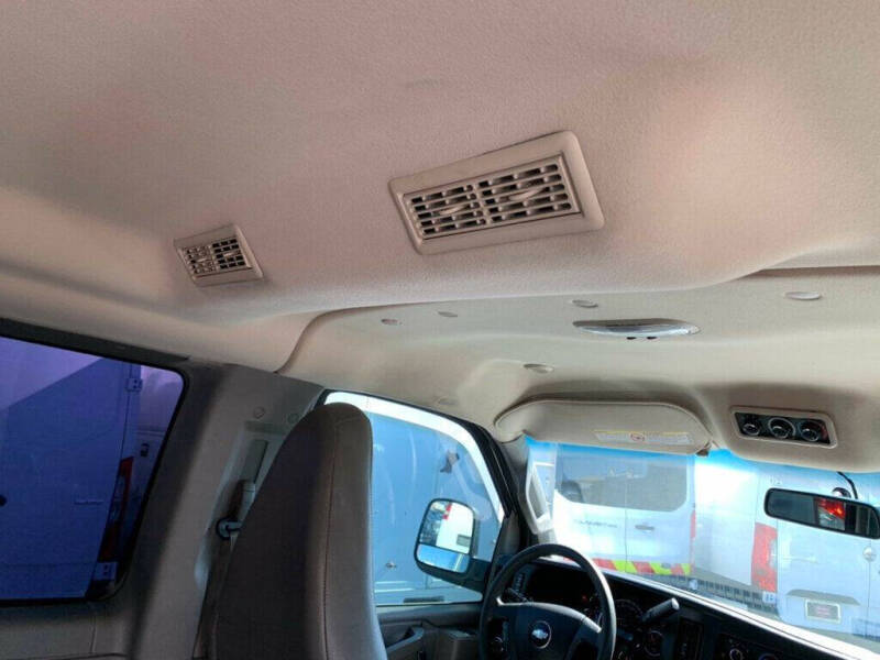 2017 Chevrolet Express LT 3500