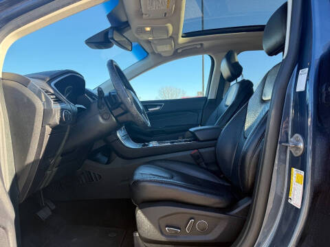 2019 Ford Edge Titanium