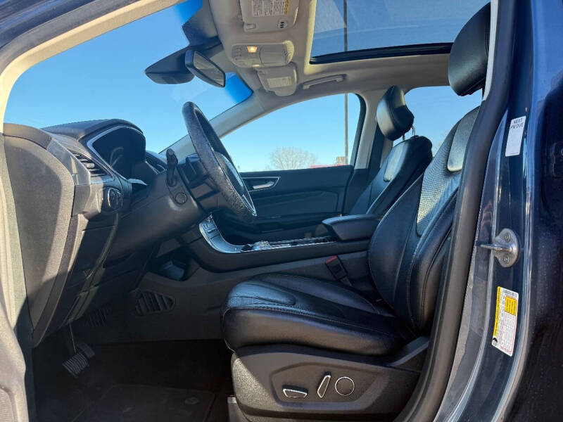 2019 Ford Edge Titanium