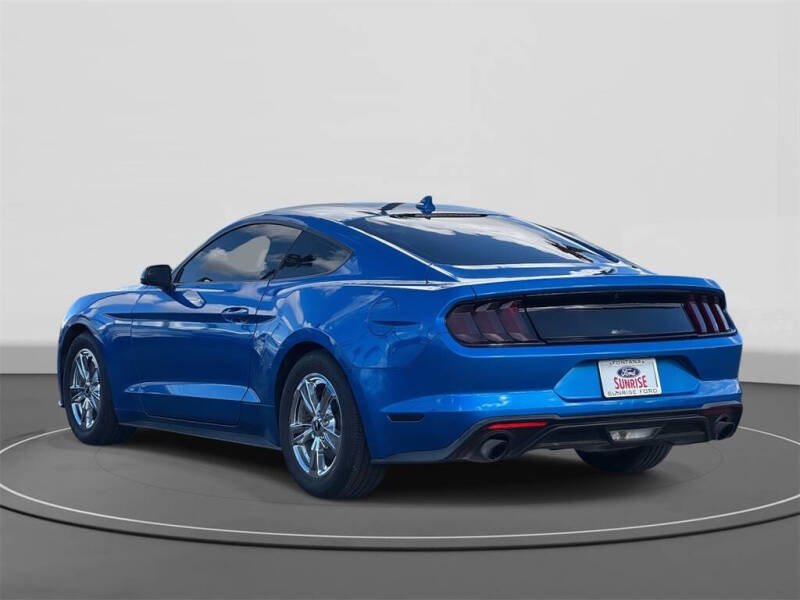 2020 Ford Mustang EcoBoost
