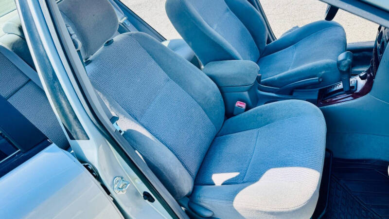 2006 Toyota Corolla LE