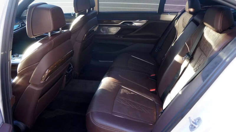 2016 BMW 7 Series 750i xDrive