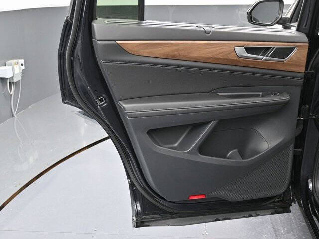 2024 Volkswagen Atlas SE