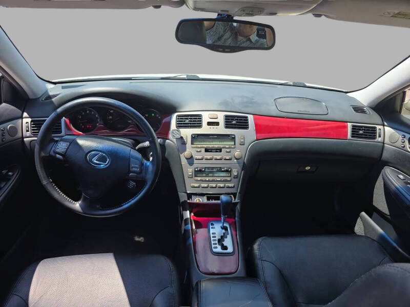 2005 Lexus ES 330