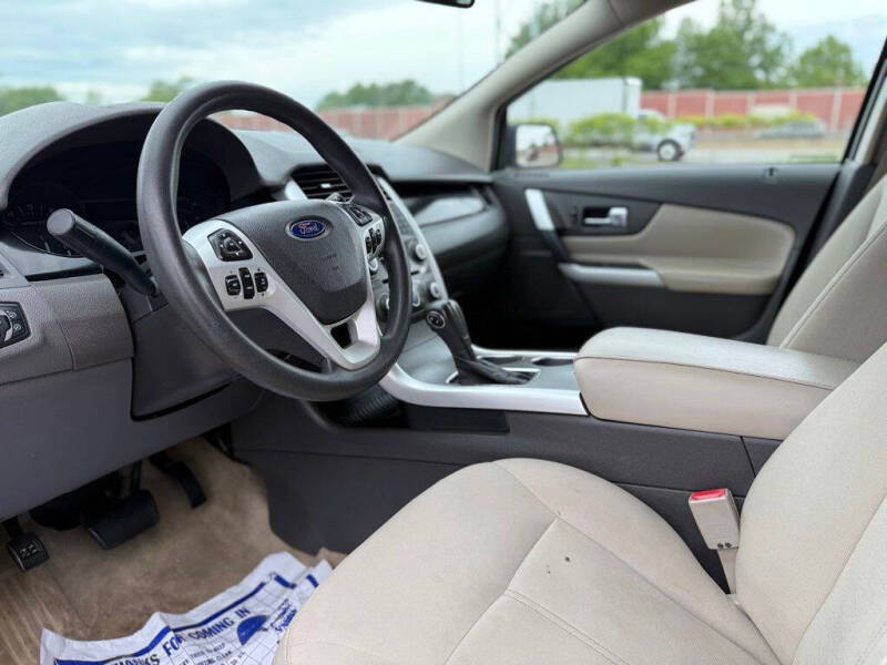 2012 Ford Edge SE
