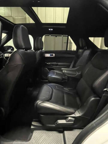 2023 Ford Explorer ST