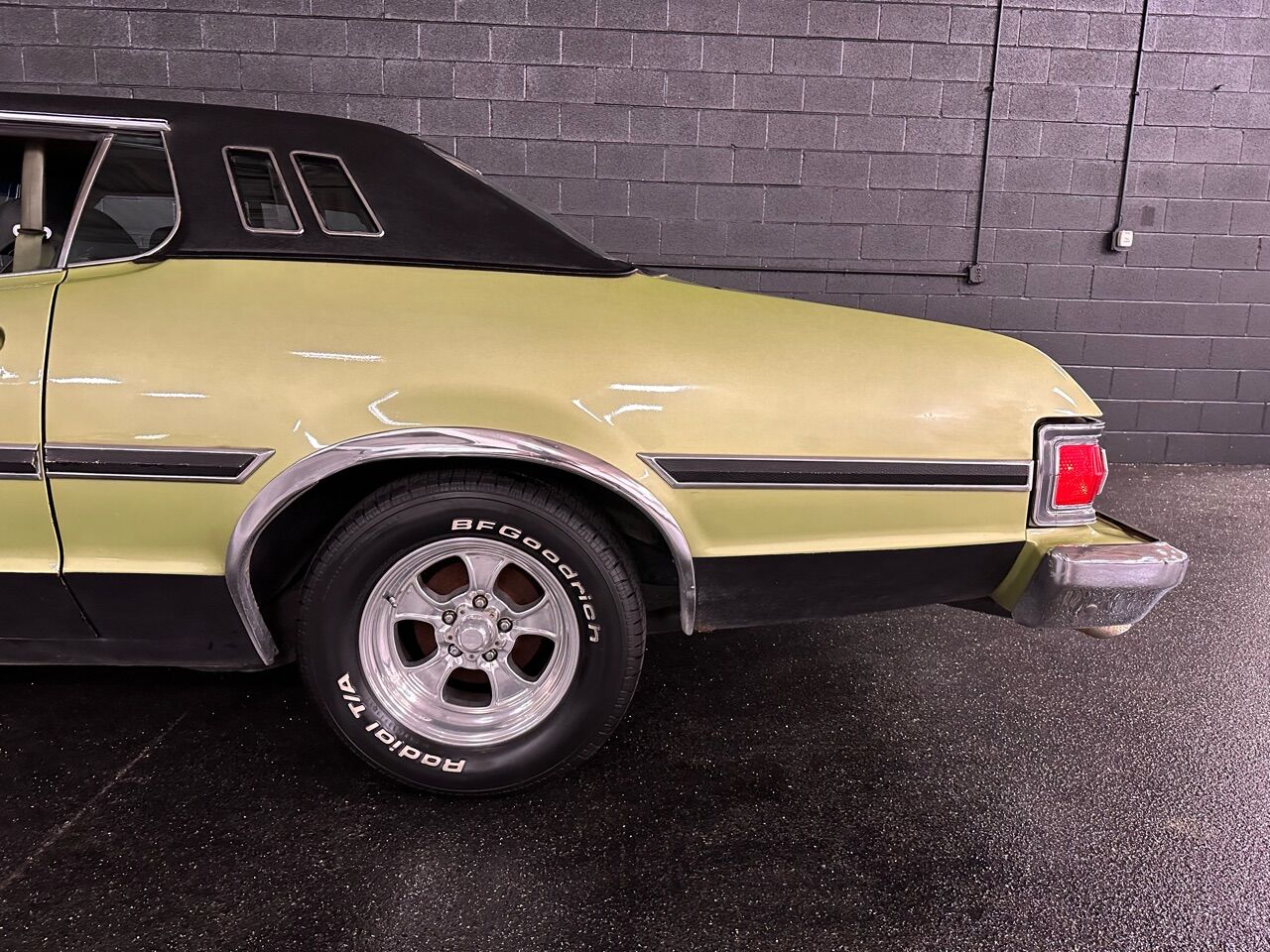 1975 Ford Torino 16
