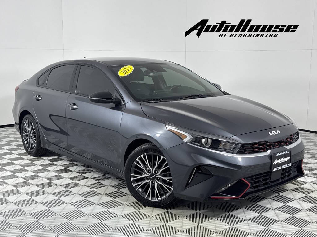 2022 Kia Forte GT Line 4dr Sedan's photo