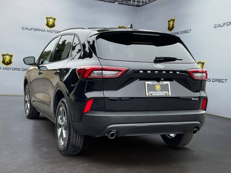 2025 Ford Escape ST-Line Select