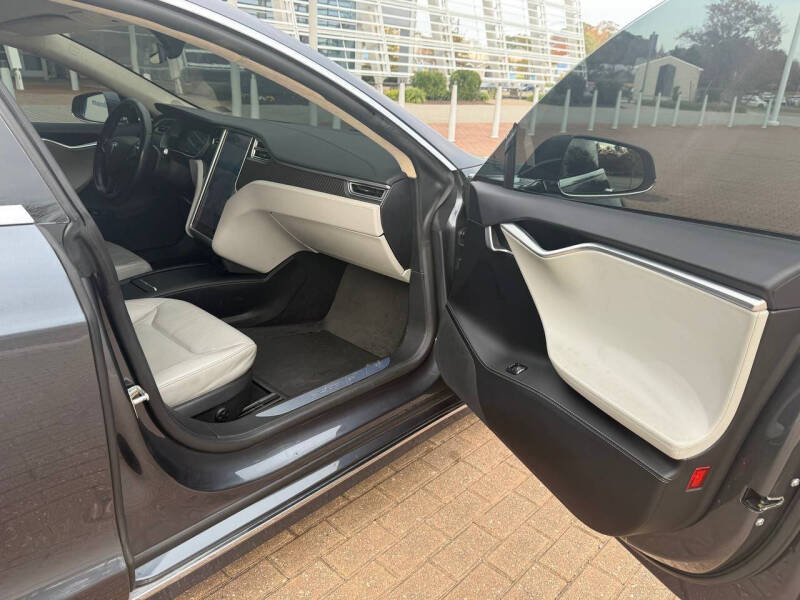 2016 Tesla Model S 75