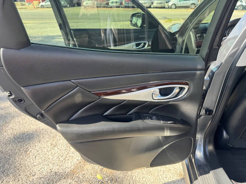 2018 Infiniti Q70 3.7 Luxe