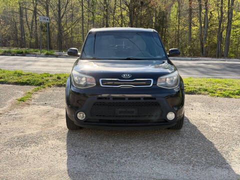 2016 Kia Soul +