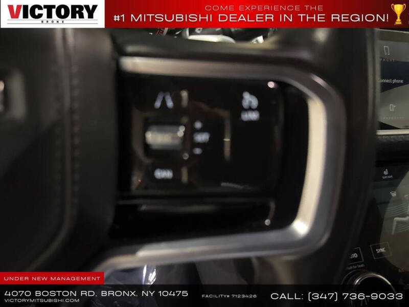 2022 Land Rover Range Rover Velar P250 R-Dynamic S